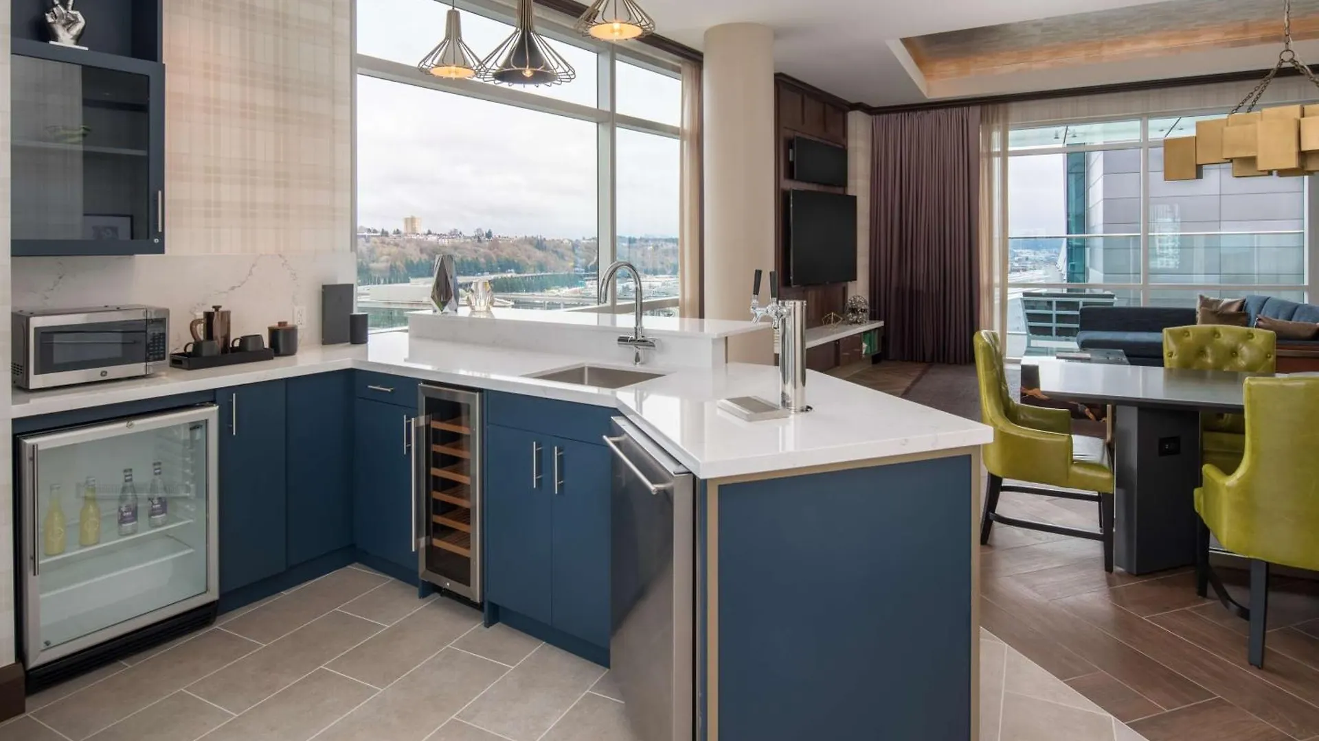 Embassy Suites By Hilton Seattle Downtown Pioneer Square Отель