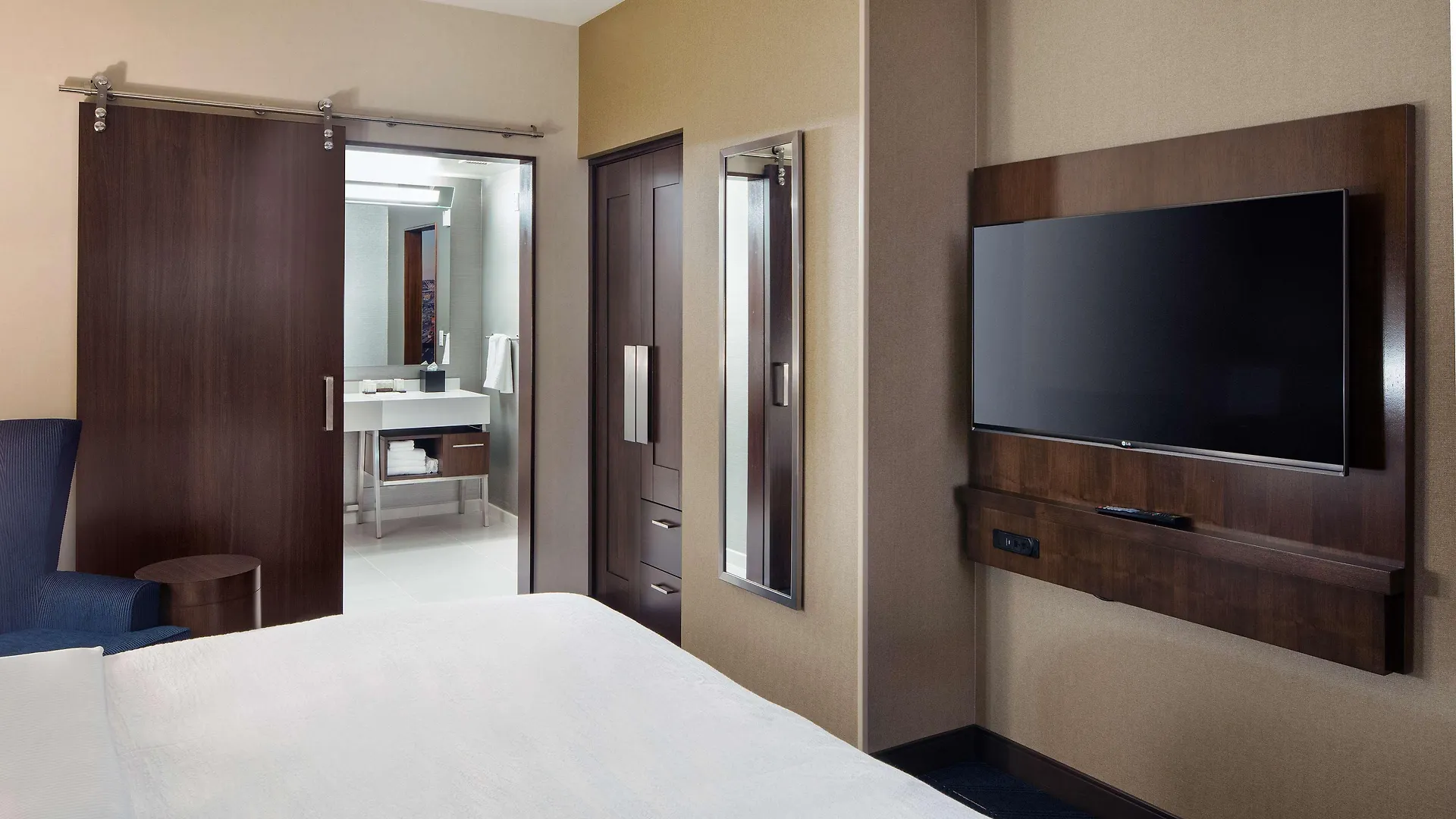 Embassy Suites By Hilton Seattle Downtown Pioneer Square