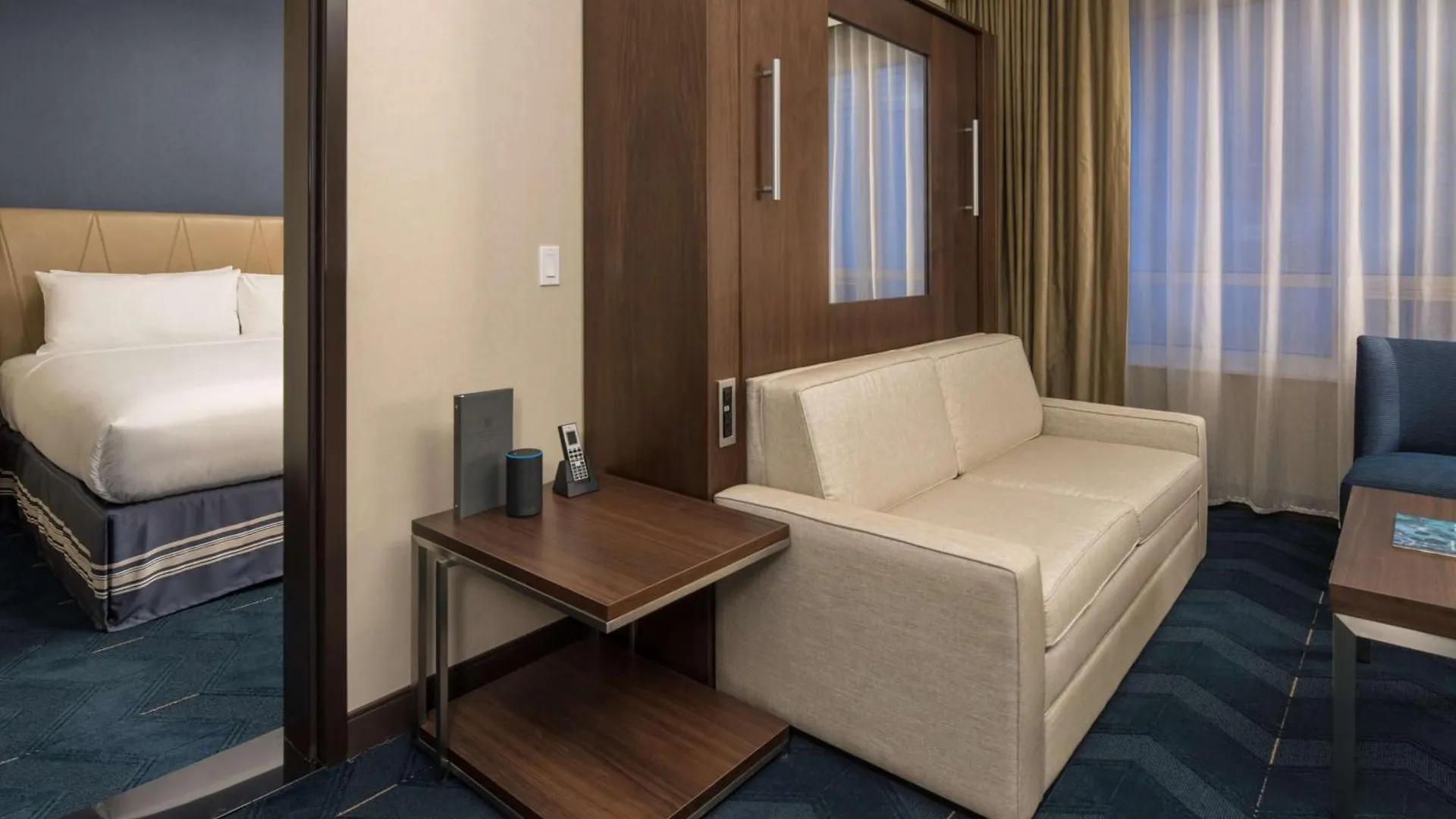 Embassy Suites By Hilton Seattle Downtown Pioneer Square 4*,