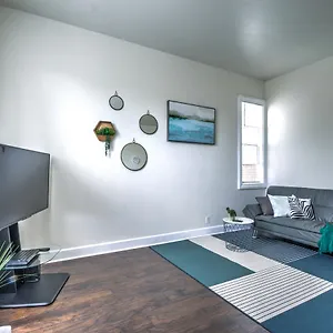 Apartment Cozy 2 Bdr At Heart Of Capitol Hill - A, Seattle