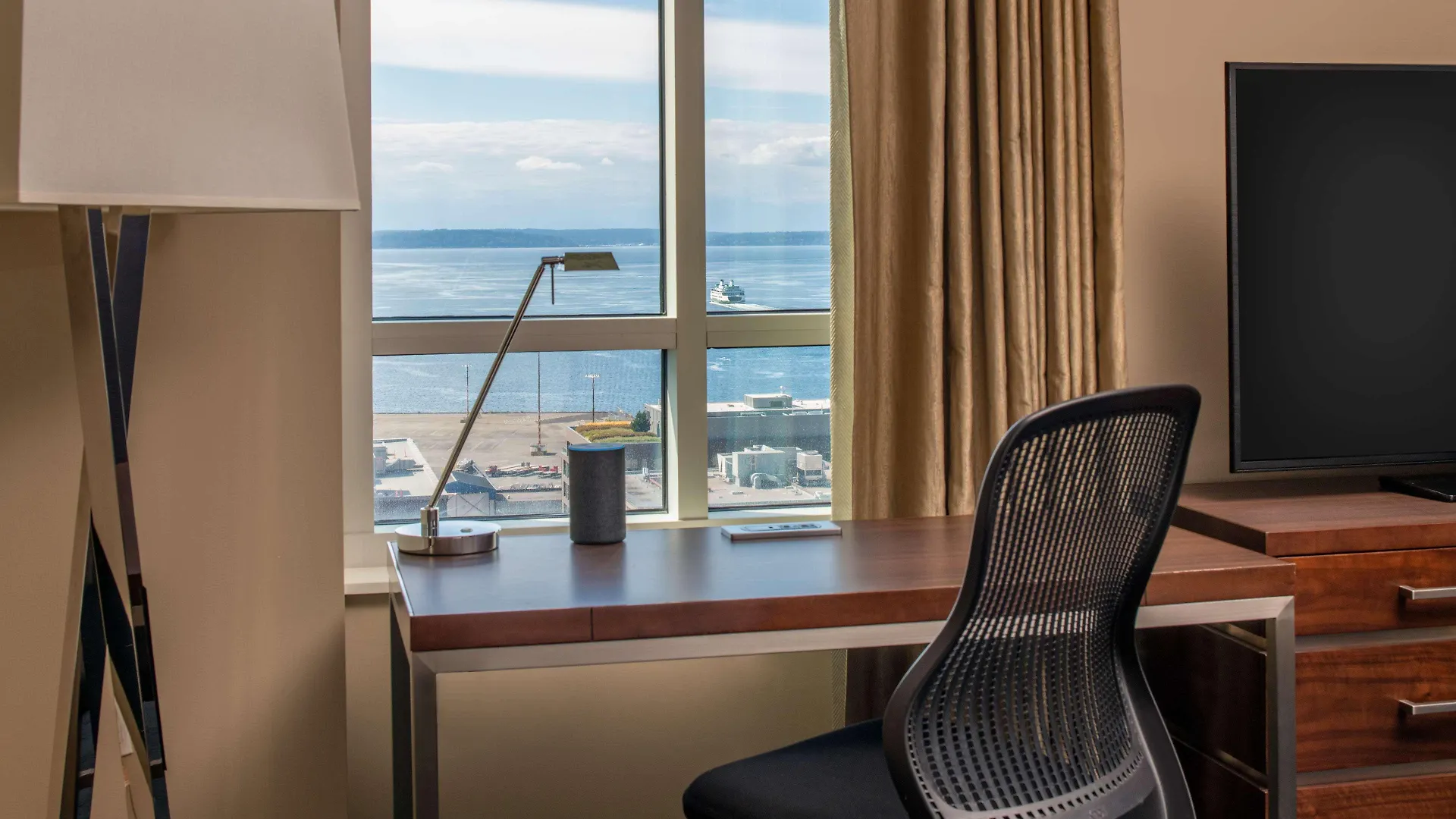 Embassy Suites By Hilton Seattle Downtown Pioneer Square Hotel