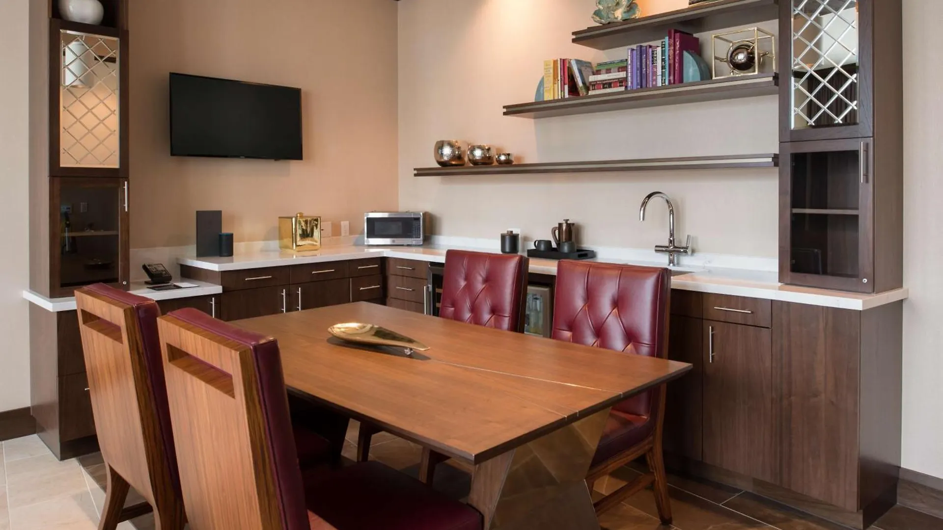 **** Hotel Embassy Suites By Hilton Seattle Downtown Pioneer Square United States